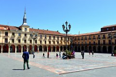 13 Leon - Plaza Mayor